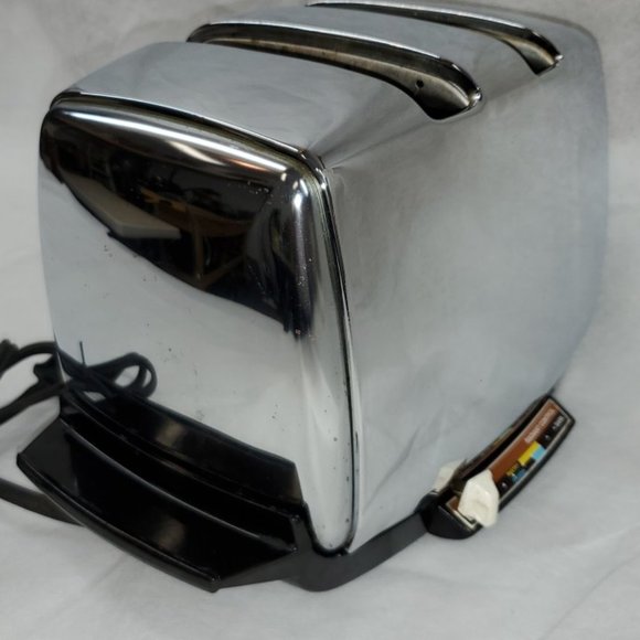 Vintage Sunbeam Radiant Control Auto Drop Toaster Chrome - Picture 2 of 8